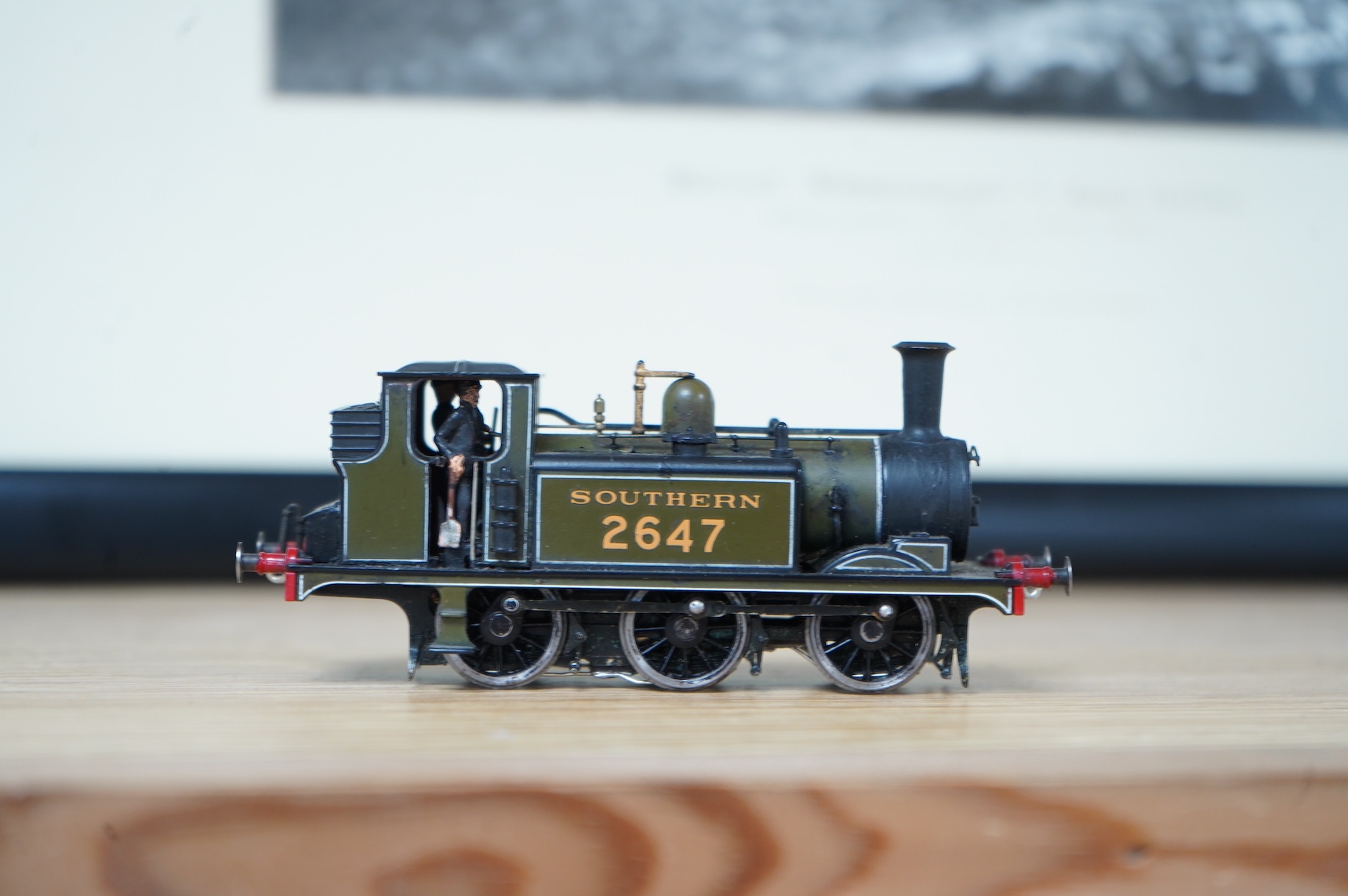 Four EM gauge Southern Railway kit and scratch built locomotives, built and adapted by John Worsley; a Bullied Battle of Britain class, Tangmere 21C167, a class A1X terrier, 2647, a Q class, 546, and an partially painted